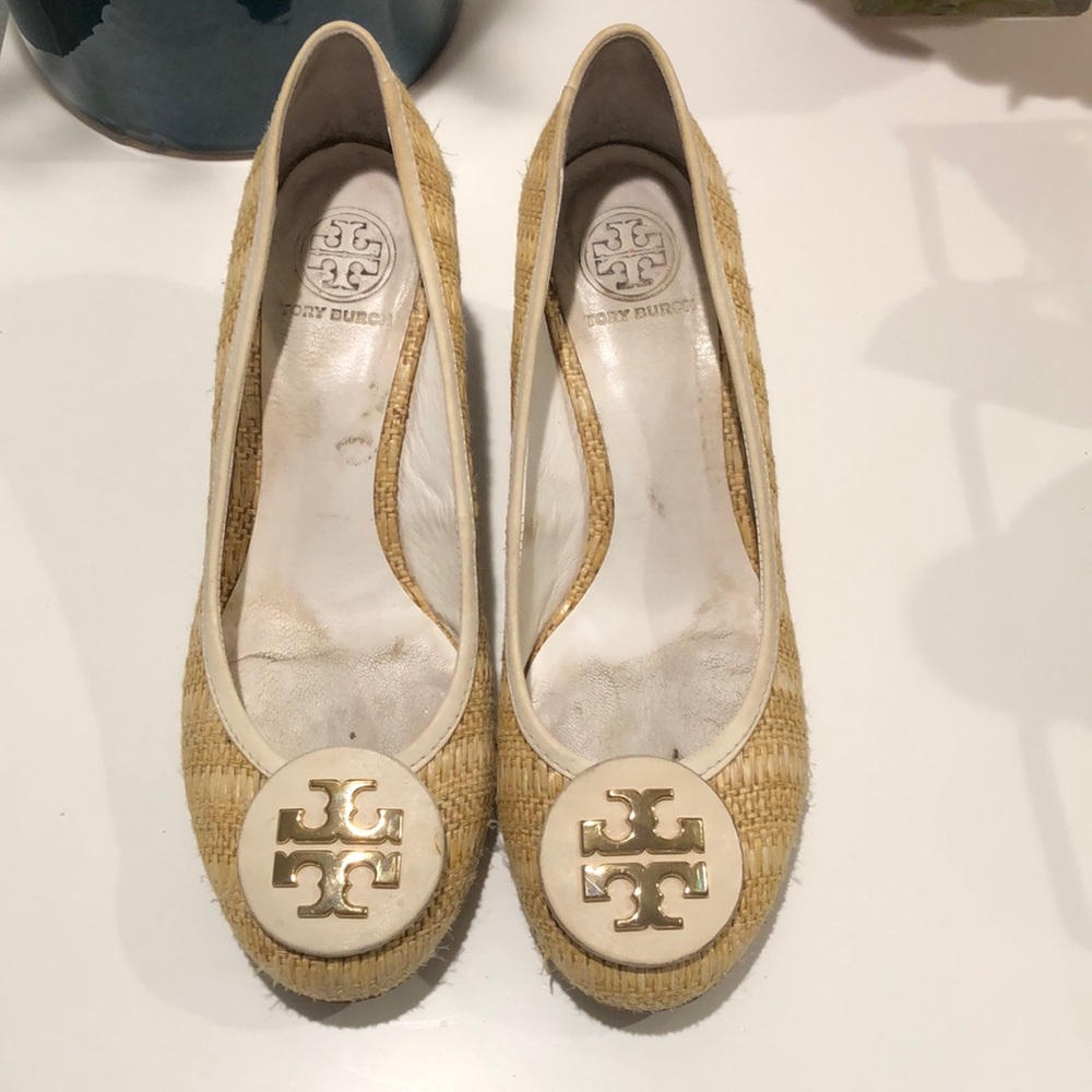 Size 9.5 Tory Burch basket weave wedges